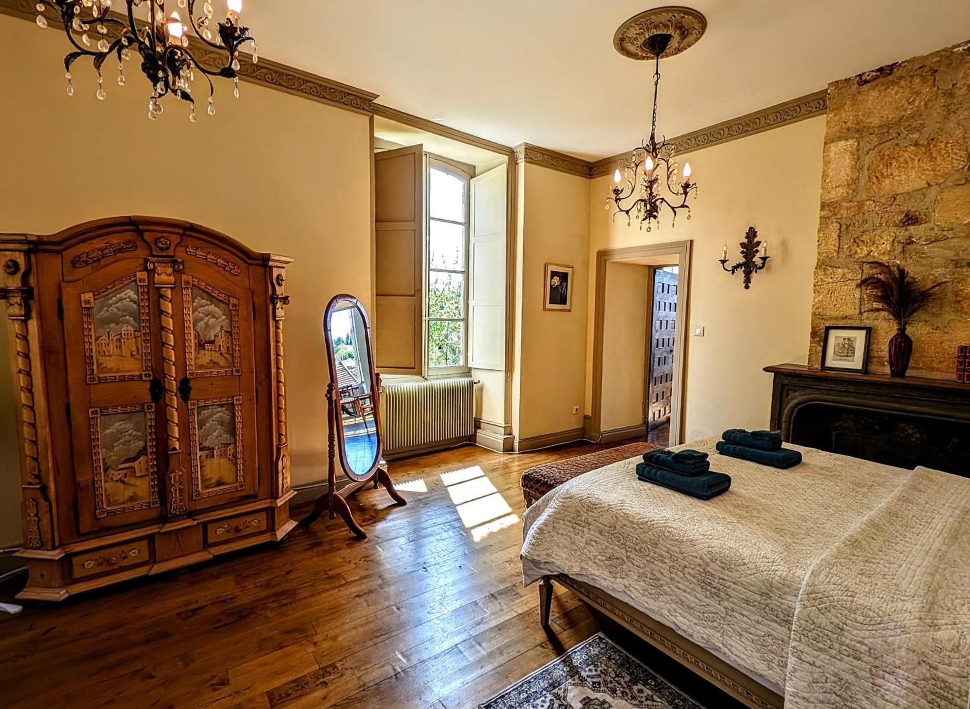 Centrally Located Sarlat Apartment With Medieval Town Views Exteriér fotografie
